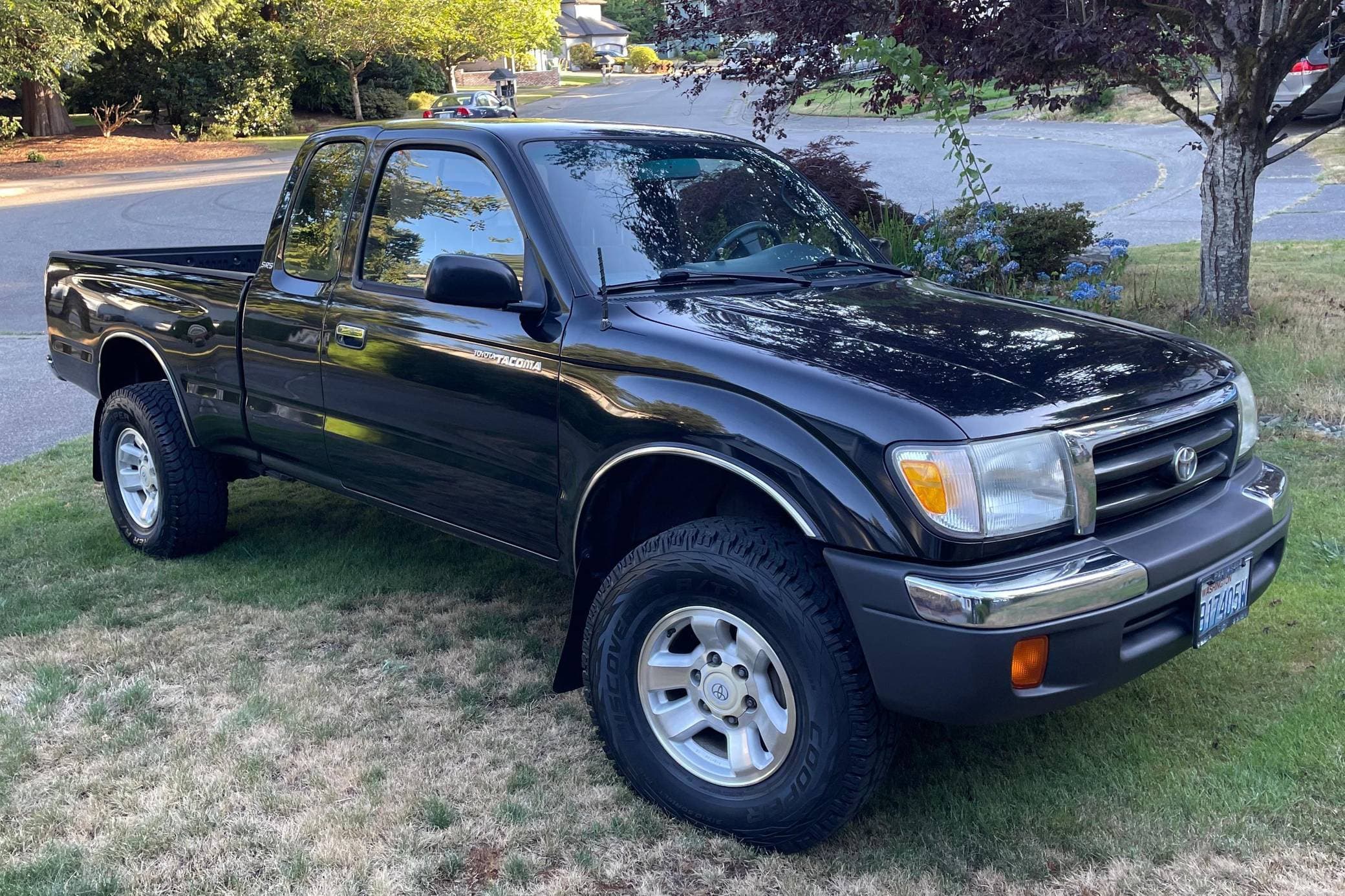 1998 Toyota Tacoma SR5 XtraCab V6 4x4